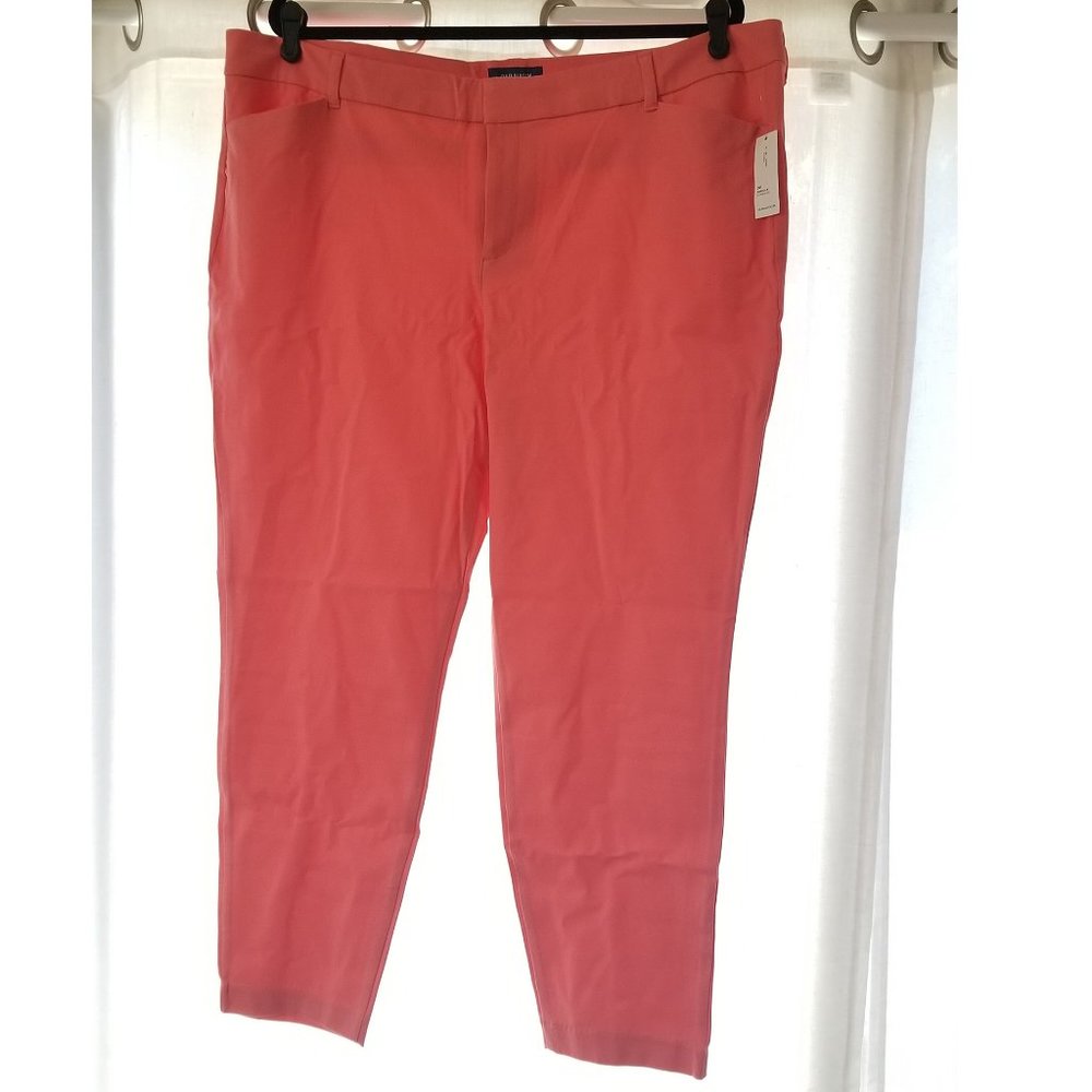 Old Navy Pixie Pant | Coral | Size 20